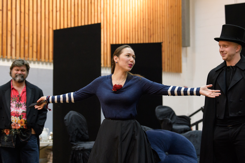Gulnara Shafigullina and Alex Otterburn in rehearsals for La traviata. Scottish Opera 2017. Credit Jane Hobson..jpg