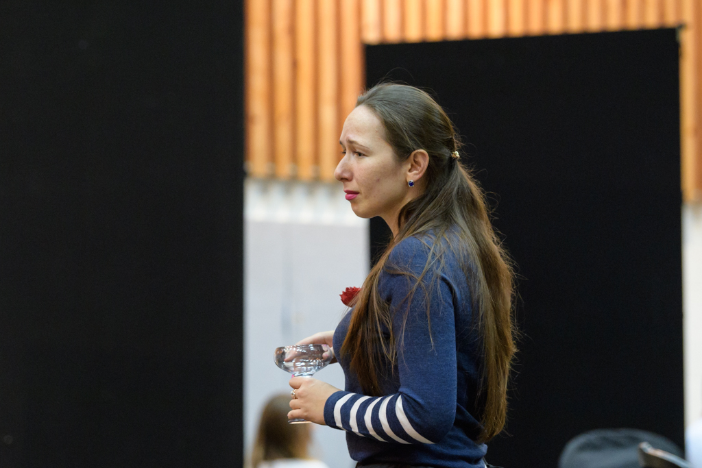 Gulnara Shafigullina in rehearsals for La traviata. Scottish Opera 2017. Credit Jane Hobson..jpg