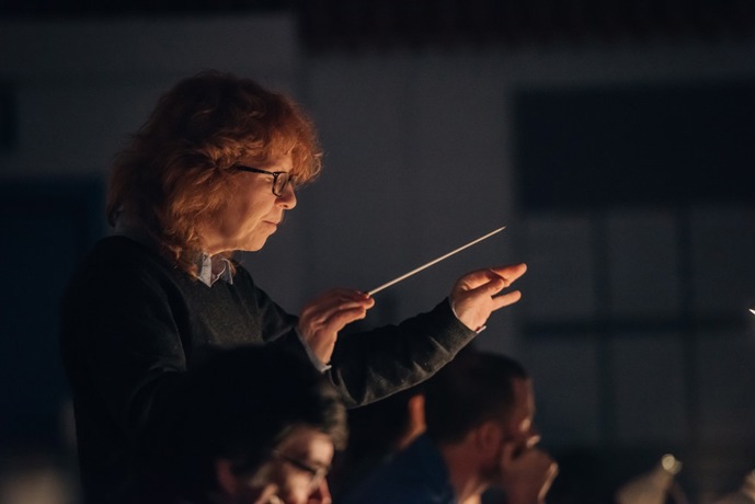 Sian Edwards conducts Bluebeard's Castle rehearsals. Scottish Opera and Vanishing Point 2017. Credit Mihaela Bodlovic. (2).JPG