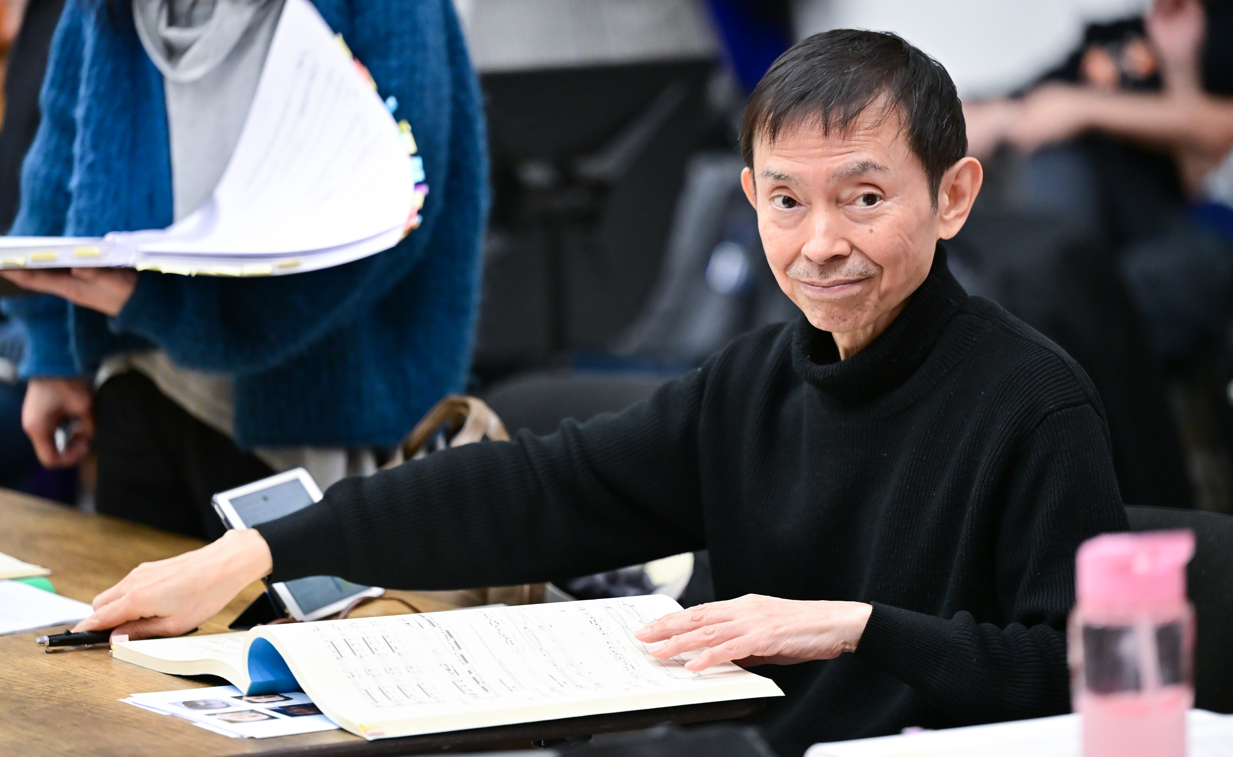 The Great Wave Director, Satoshi Miyagi, In Rehearsals. Credit Julie Howden..