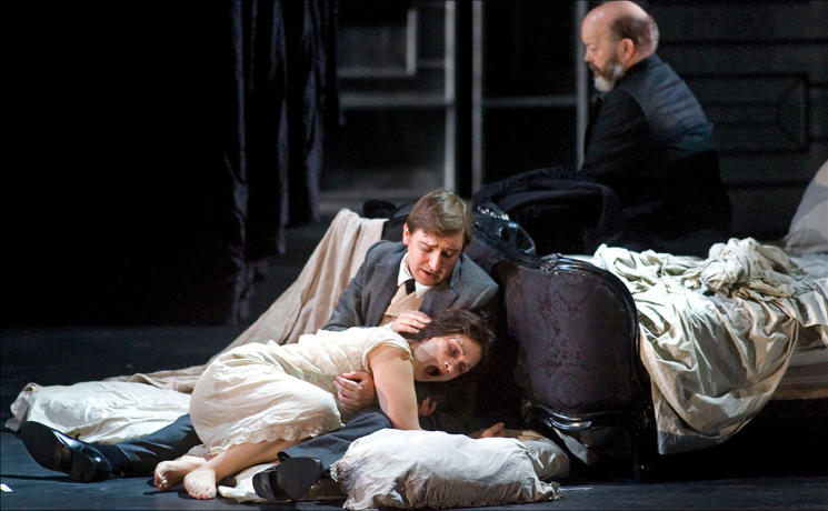Traviata_Carousel_Image_207.jpg