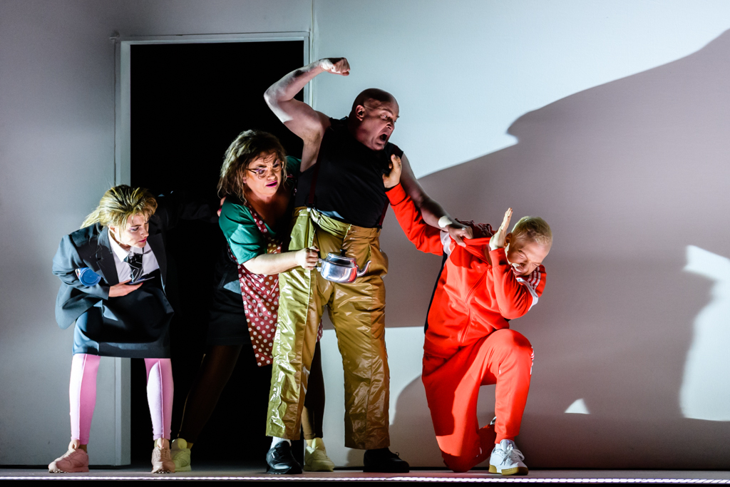 Allison Cook, Susan Bullock, Andrew Shore and Alex Otterburn in Greek. Scottish Opera 2017. Credit Jane Hobson..jpg