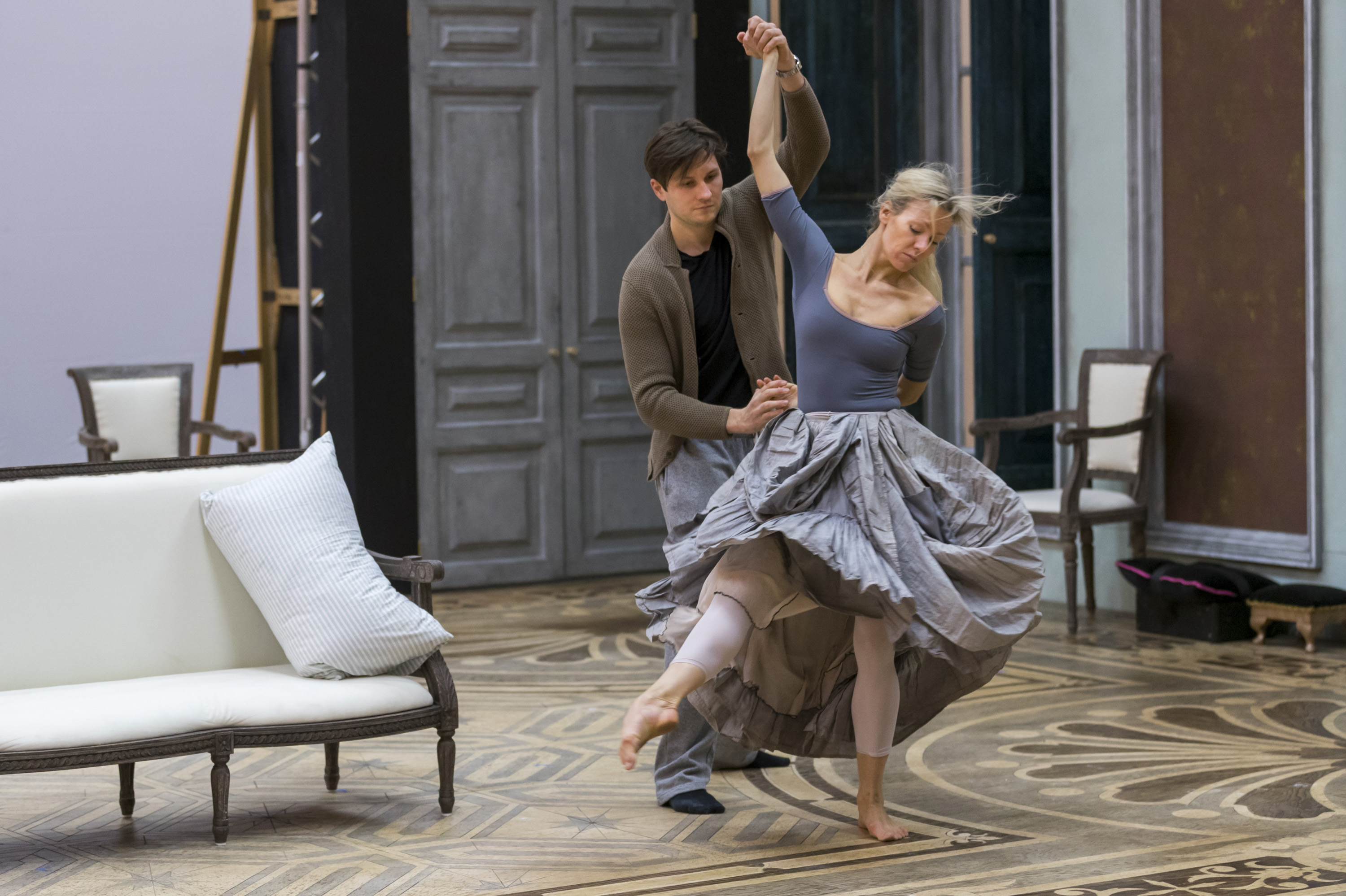 Samuel Dale Johnson and Eve Mutso in rehearsals for Eugene Onegin. Scottish Opera 2018. Credit James Glossop. (3).JPG