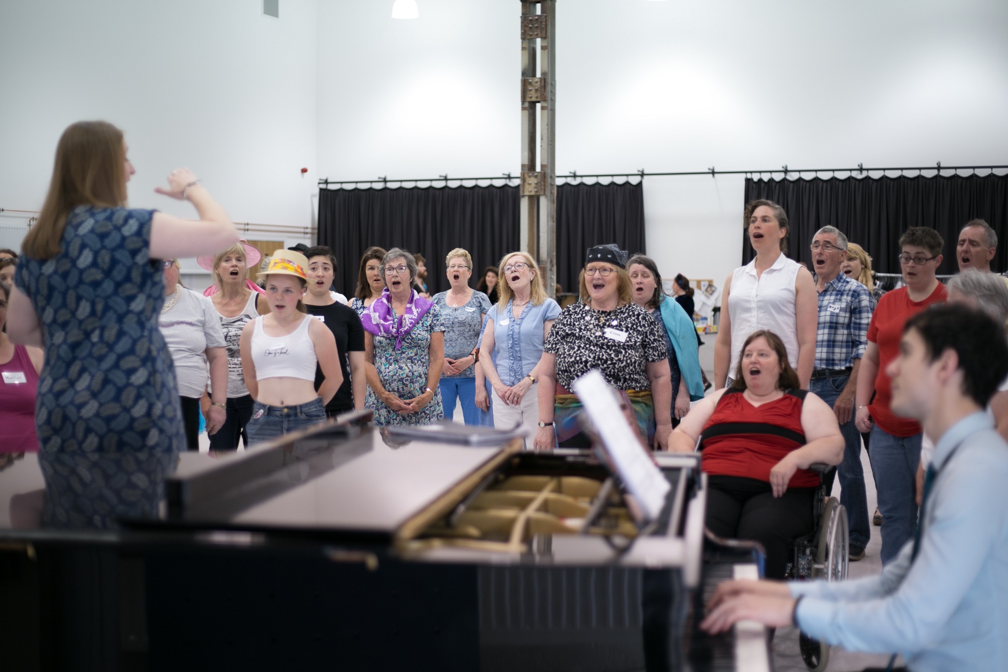 Katy Lavinia Cooper, Community Chorus Master, in Pagliacci rehearsals. Scottish Opera 2018. Credit Megan McEachern. (2).jpg