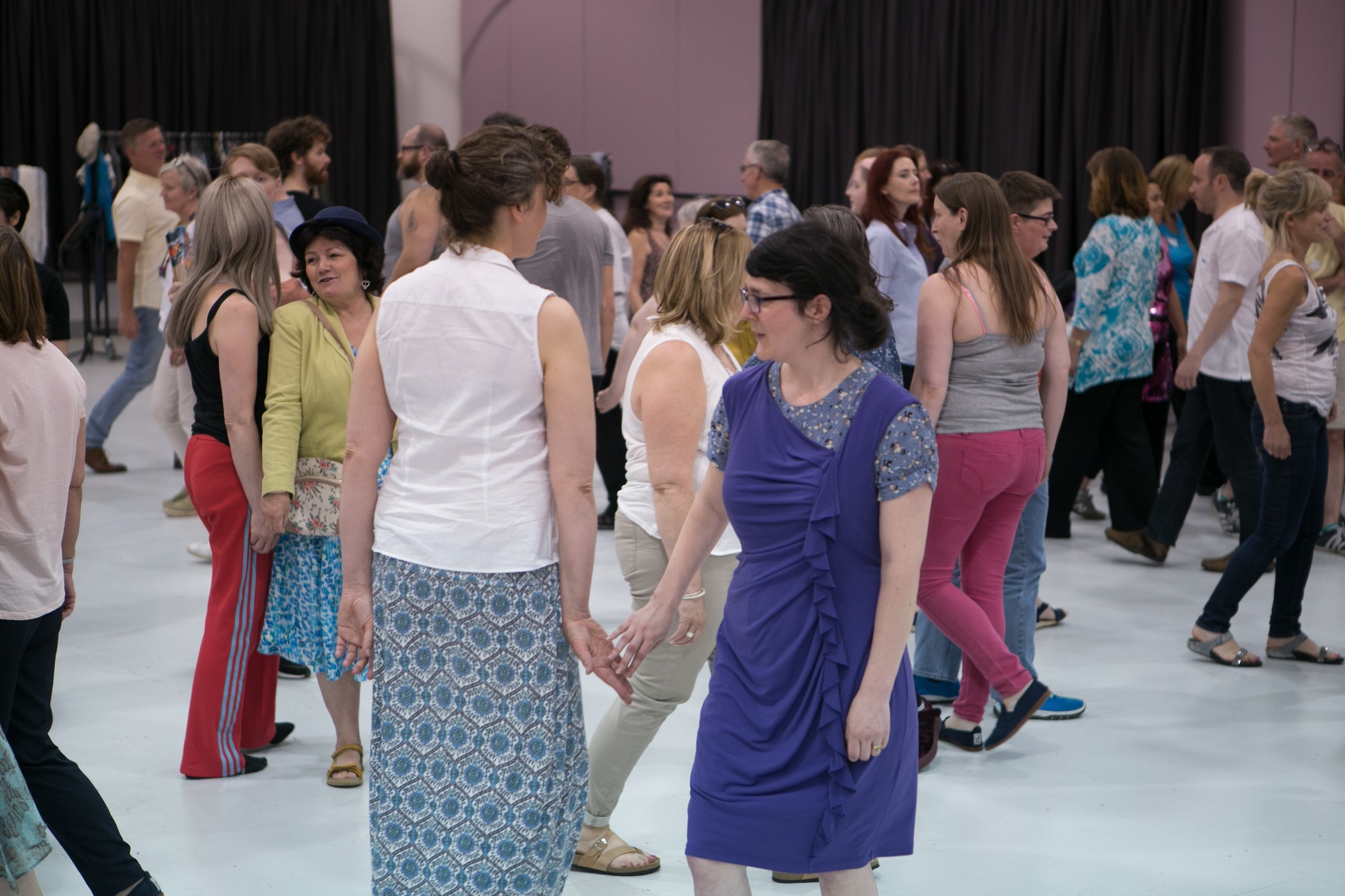 The Pagliacci chorus in rehearsals. Scottish Opera 2018. Credit Megan McEachern. (5).jpg