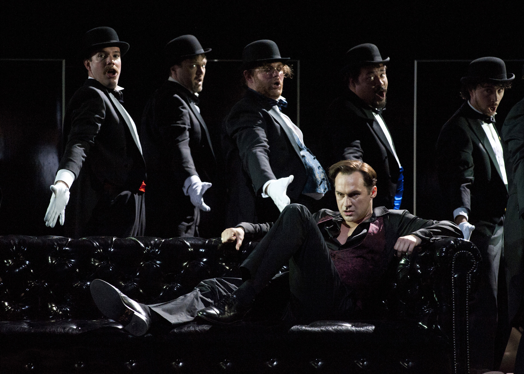 Scottish Opera's Rigoletto - Edgaras Montvidas (The Duke) and chorus Credit Richard Campbell.jpg