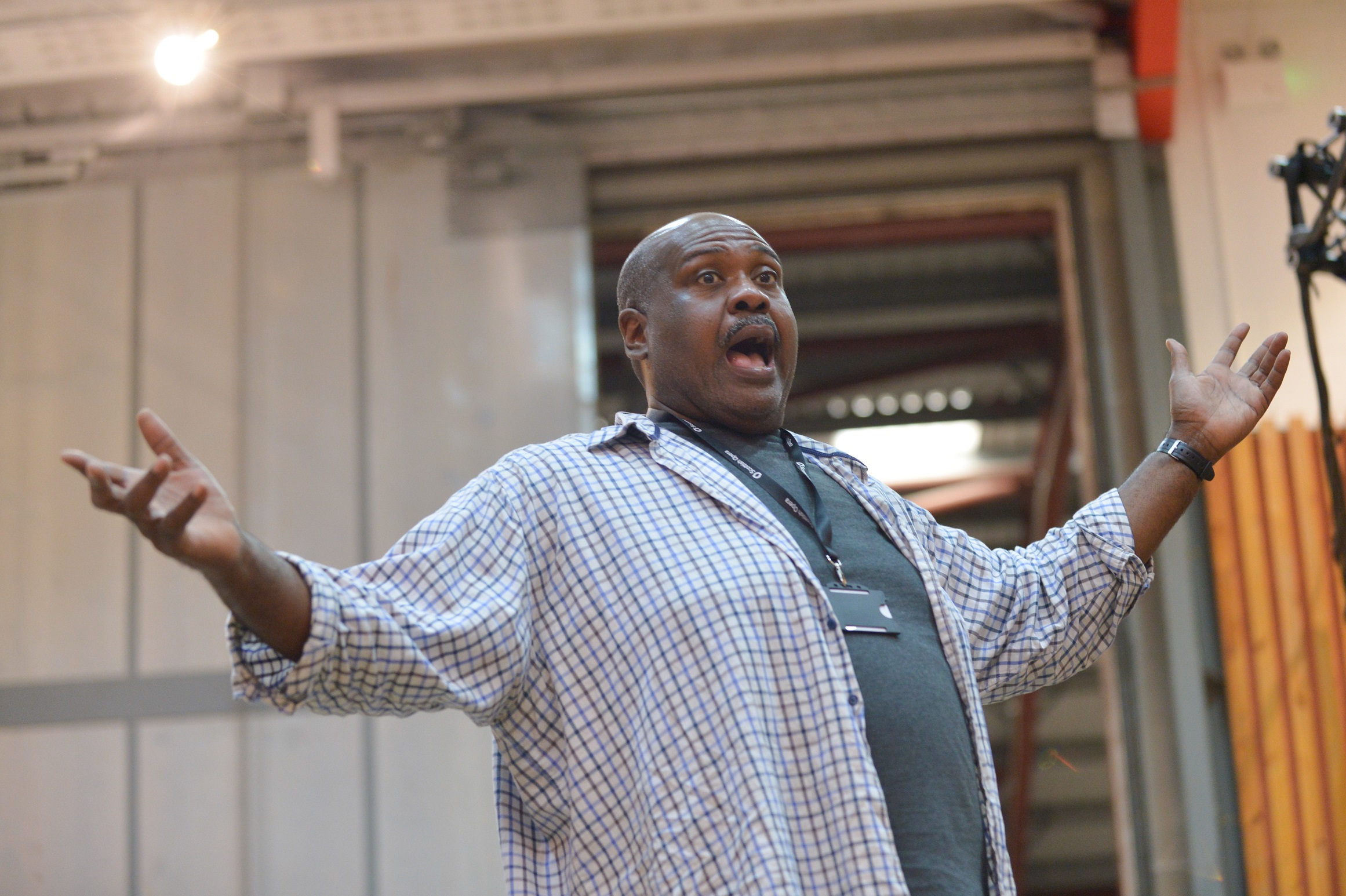 Ronald Samm at Pagliacci rehearsals. Scottish Opera 2018. Credit Julie Howden. (2).JPG