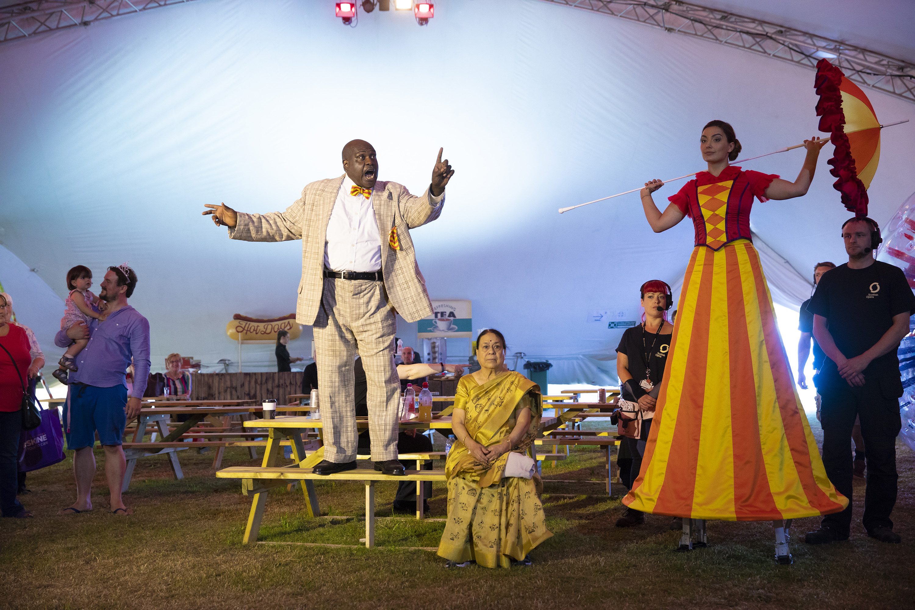 Ronald Samm and Anna Patalong in Scottish Opera's Pagliacci. Scottish Opera 2018. Credit James Glossop. (2).jpg