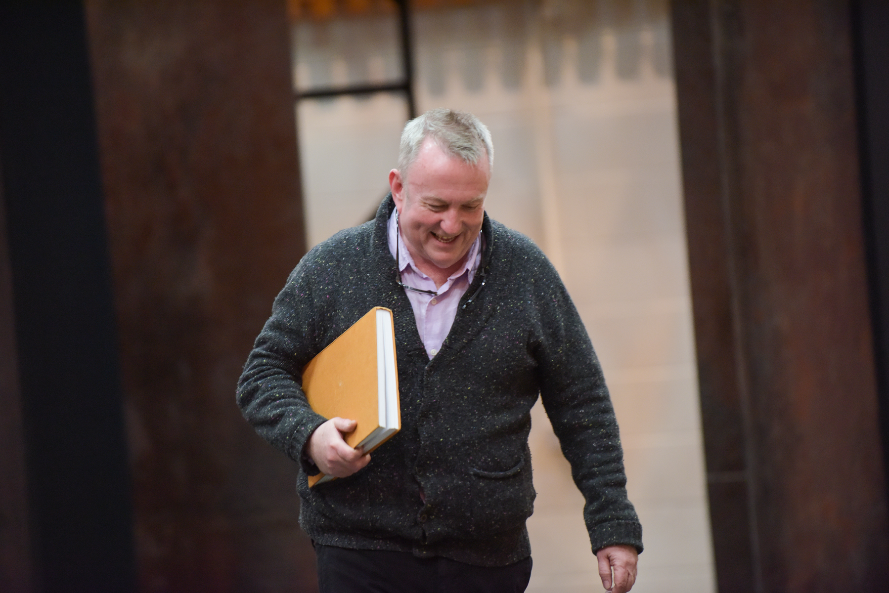 Kátya Kabanová director Stephen Lawless in rehearsals. Scottish Opera 2019. Credit Julie Howden..JPG