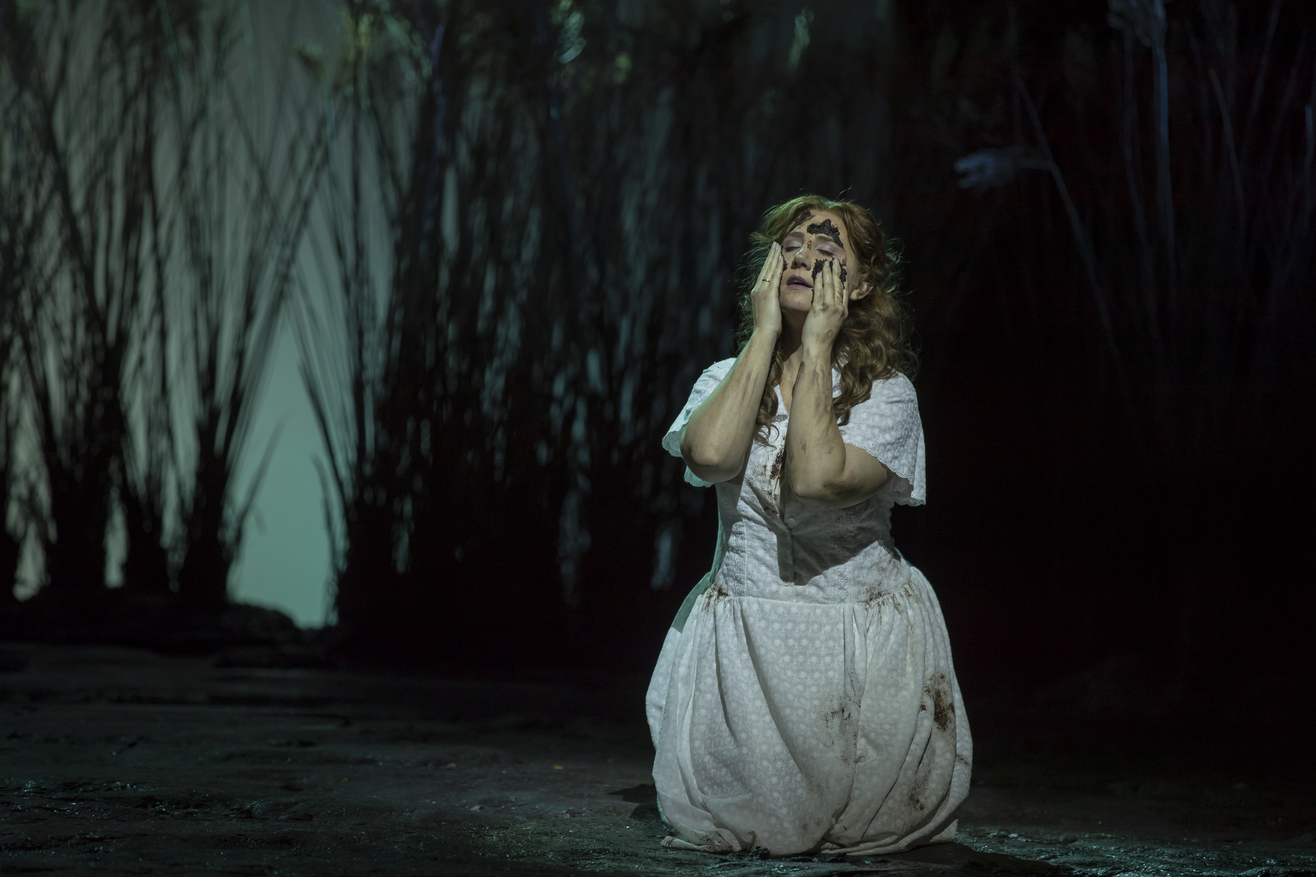 Laura Wilde (Kátya Kabanová) in Kátya Kabanová. Scottish Opera 2019. Credit James Glossop. (5).JPG