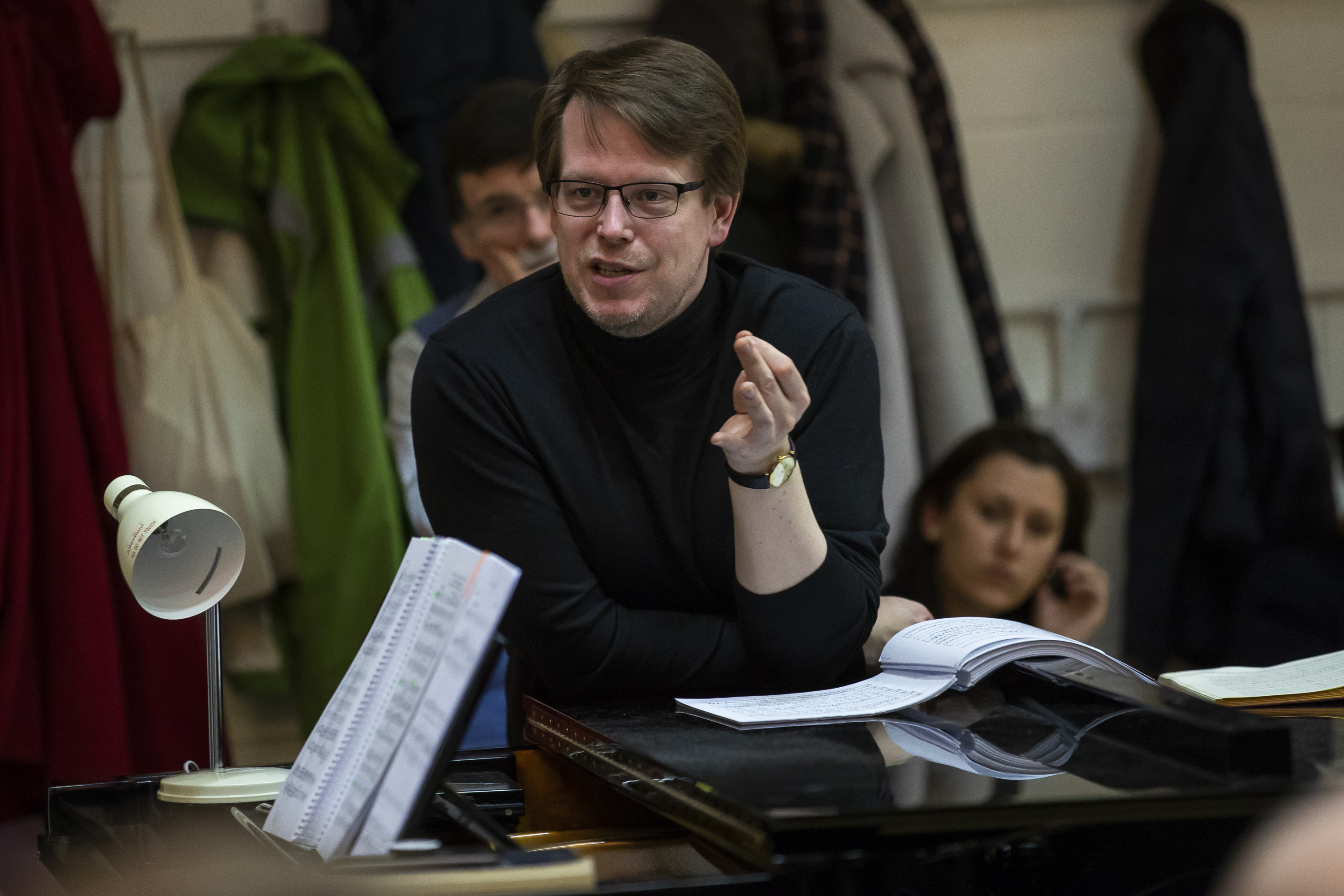 Conductor Tobias Ringborg in rehearsals for The Magic Flute. Scottish Opera 2019. Credit James Glossop.JPG