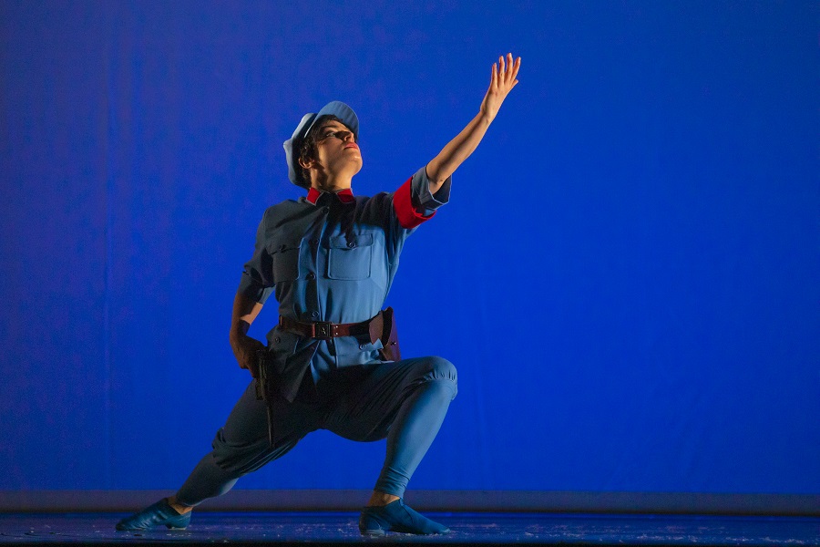 Dancer Shelley Eva Haden in Nixon in China. Scottish Opera 2020. Credit James Glossop..JPG