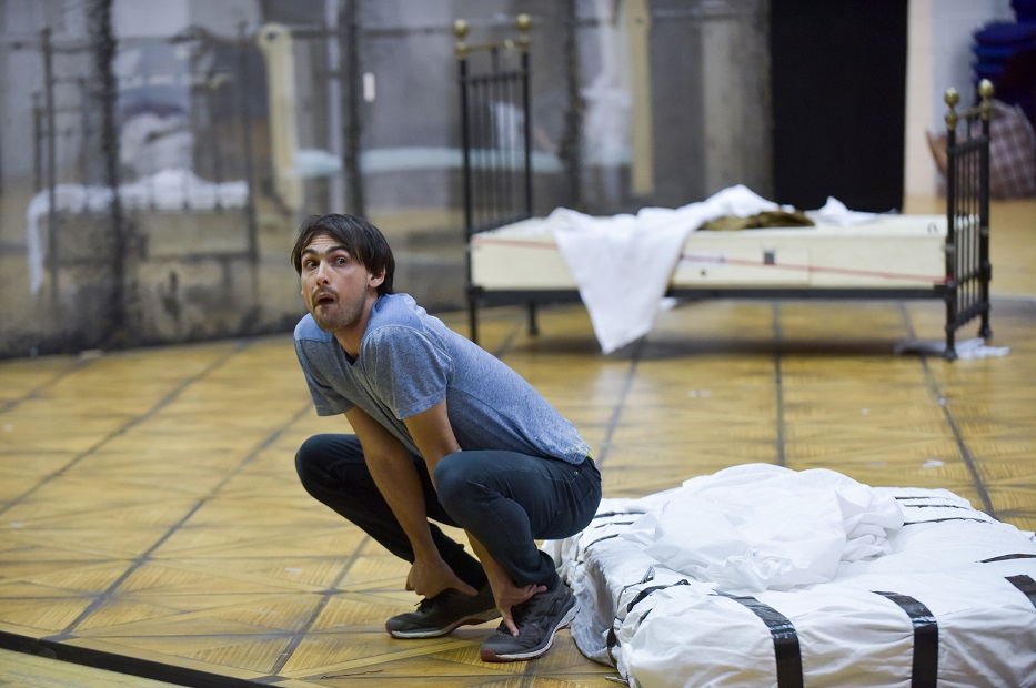 Dan Armstrong (Puck) in A Midsummer Night's Dream rehearsals. Scottish Opera 2020. Credit Julie Howden..JPG