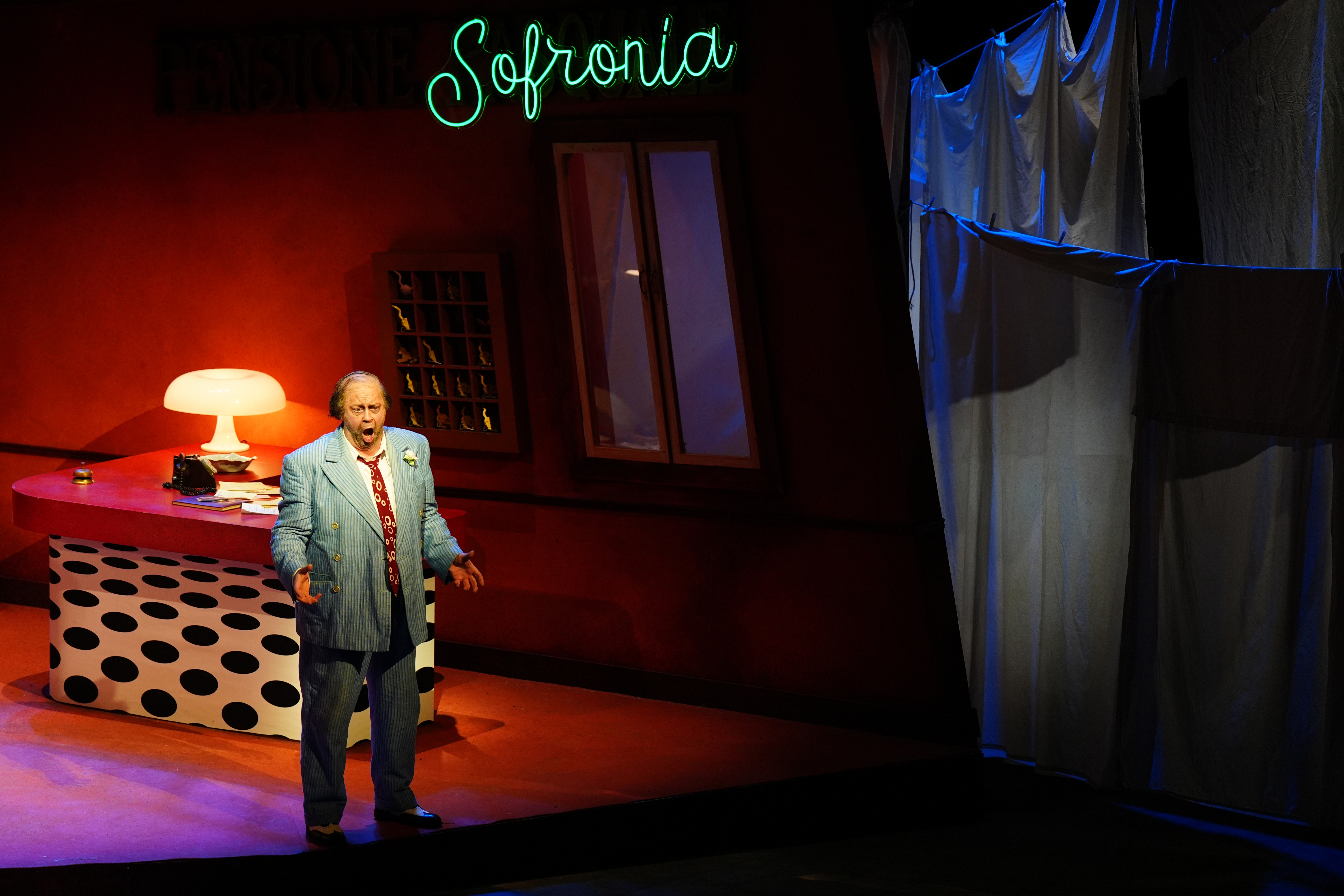 David Stout (Don Pasquale) In Don Pasquale 2024. Credit Jane Barlow..