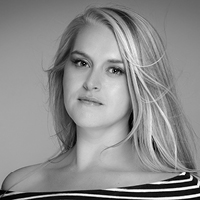 Sioned Gwen Davies Mezzo Soprano