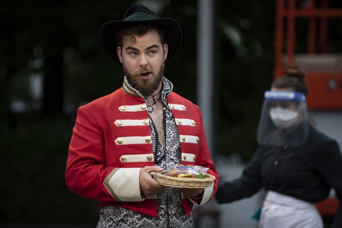 Arthur Bruce (Schaunard). La Boheme Rehearsals. Scottish Opera 2020. Credit James Glossop.JPG