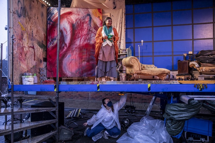 Elizabeth Llewellyn (Mimi) and Jessica Rhodes. La Boheme Rehearsals. Scottish Opera 2020. Credit James Glossop.JPG