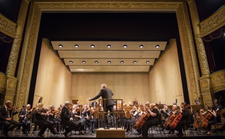 Stuart Stratford conducting the Orchestra of Scottish Opera 2015. Credit James Glossop. (2).JPG