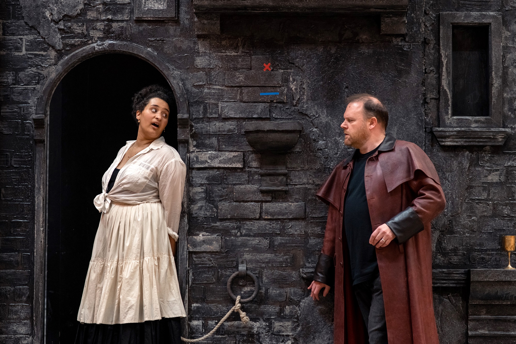 Lea Shaw and Roland Wood in Don Giovanni main stage rehearsals. Scottish Opera 2022. Credit Mihaela Bodlovic..jpg
