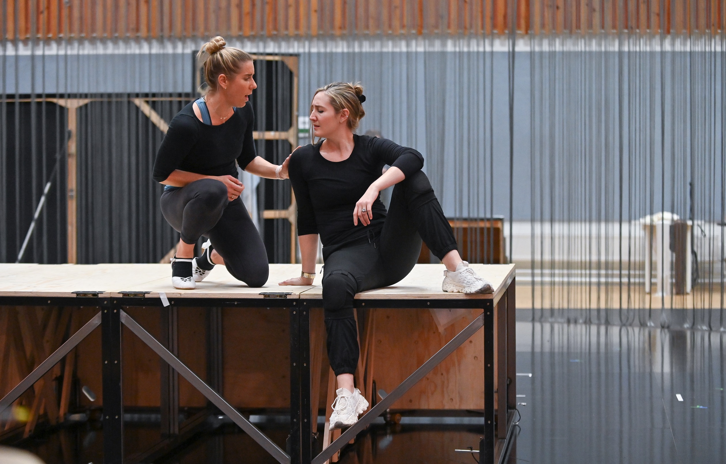 Lauren Fagan (Margarita Xirgu) and Samanath Hankey (Federico García Lorca) in rehearsals for Ainadamar.  Scottish Opera 2022. Credit Julie Howden..JPG