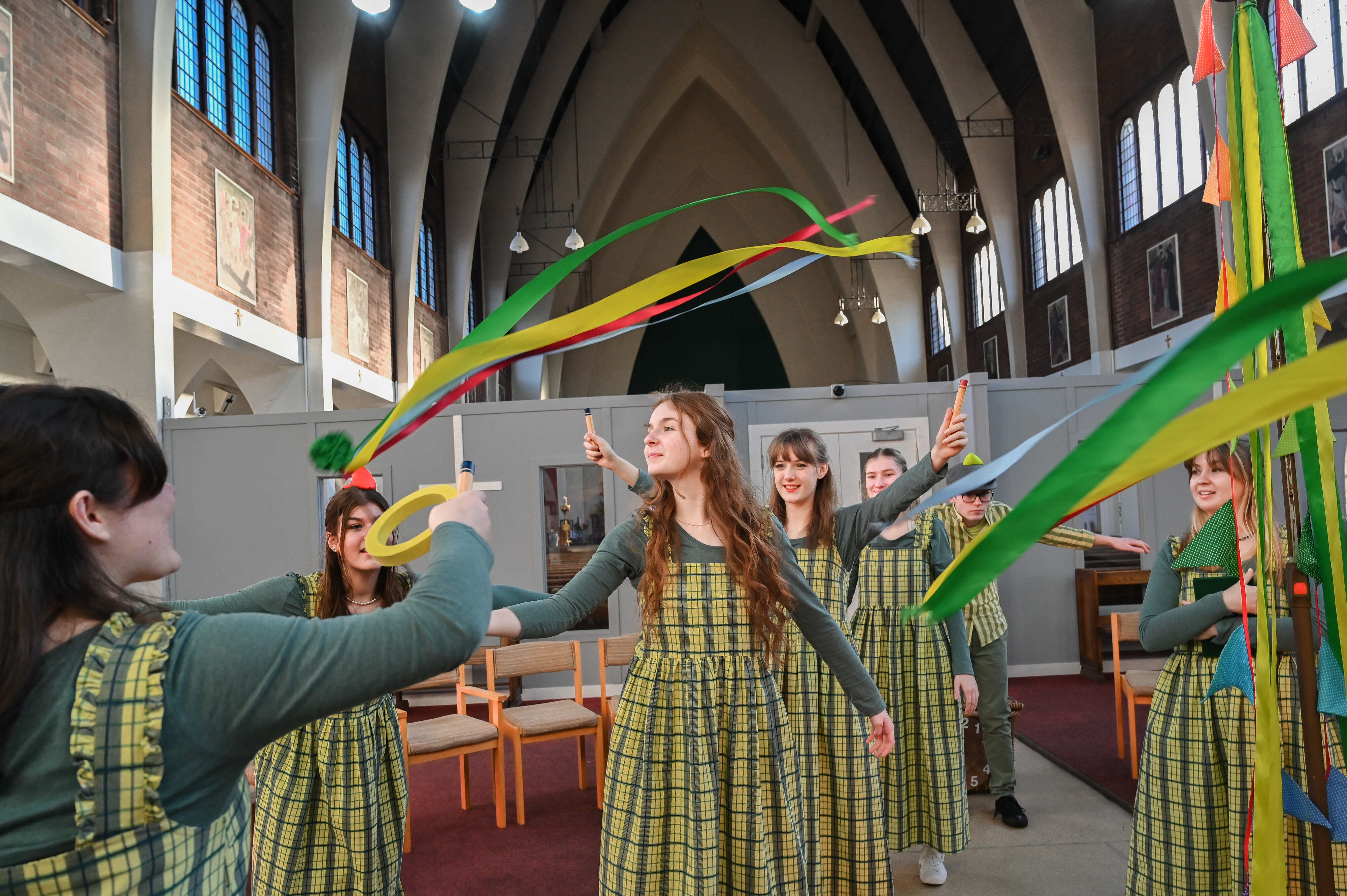 Scottish Opera Young Company rehearsing As The Seasons Turn. 2022. Credit Julie Howden. (2)