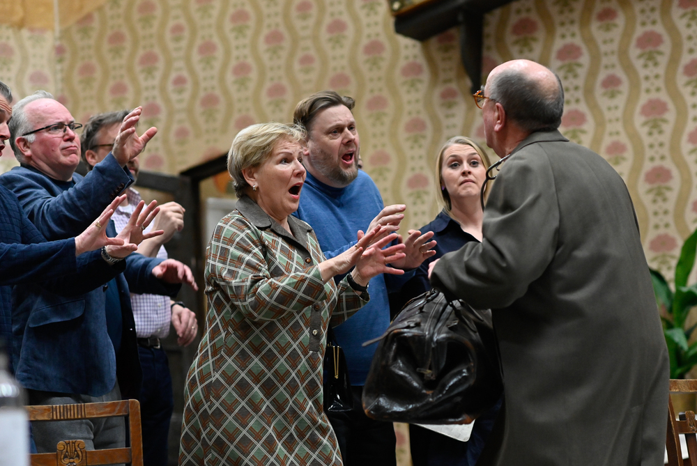The cast of Gianni Schicchi in rehearsals. Scottish Opera 2023. Credit Julie Howden. (7).jpg