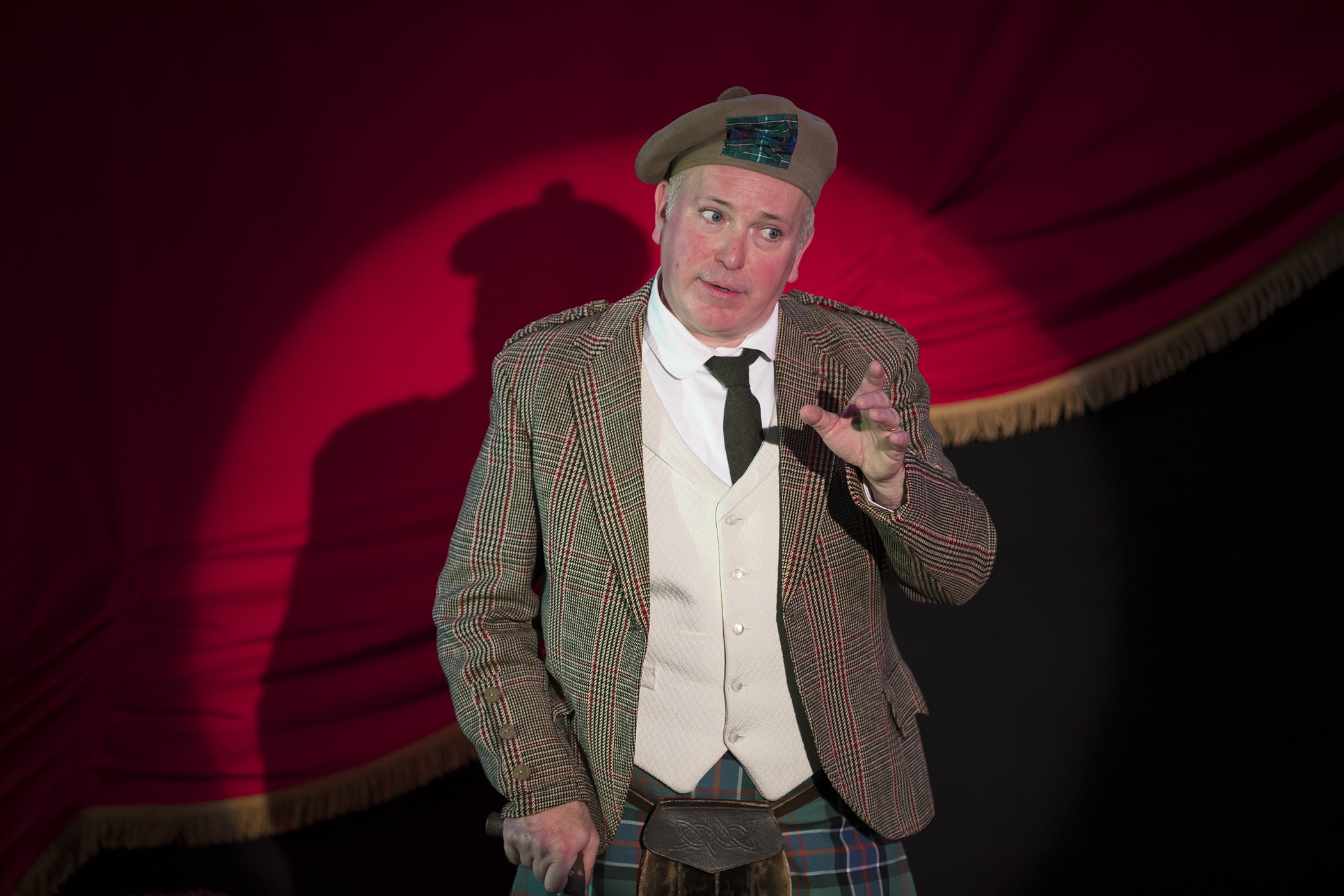 Jamie Macdougall In Lauder. Scottish Opera 2017. Credit James Glossop. (2)