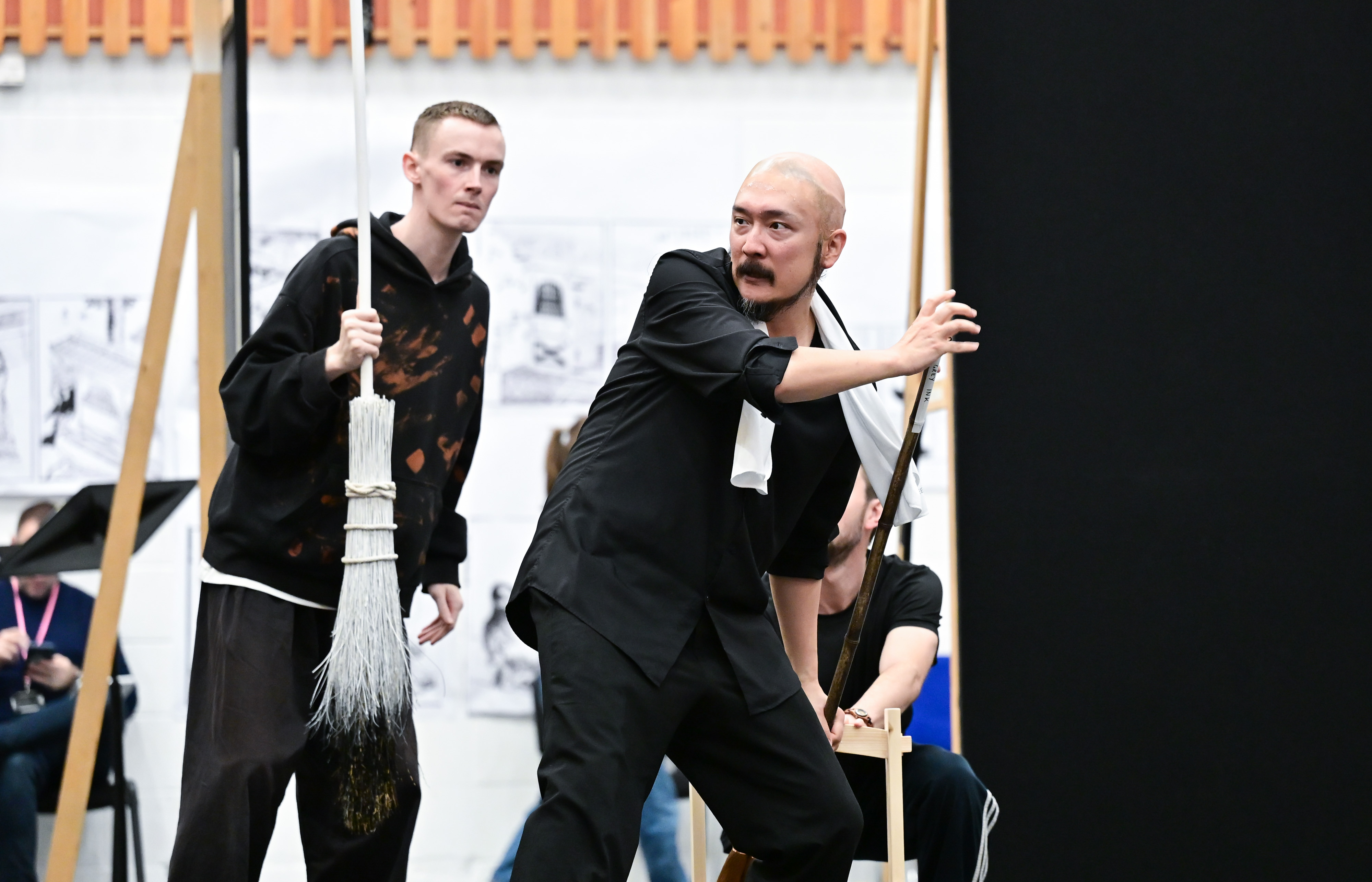 Daisuke Ohyama (Katsushika Hokusai) In Rehearsals For The Great Wave. Credit Julie Howden.. (1)