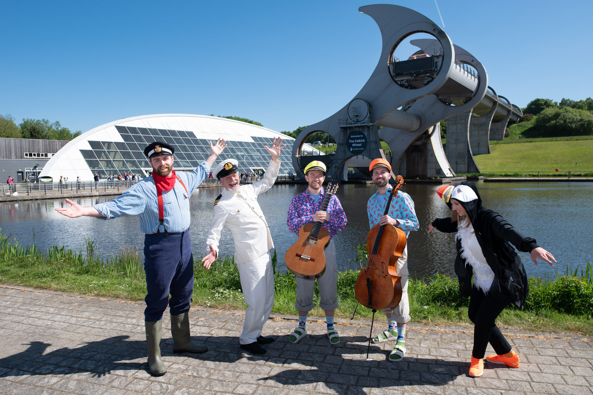 The Cast of Pop-up Opera 2025 at the Falkirk Wheel. Credit Julie Broadfoot..
