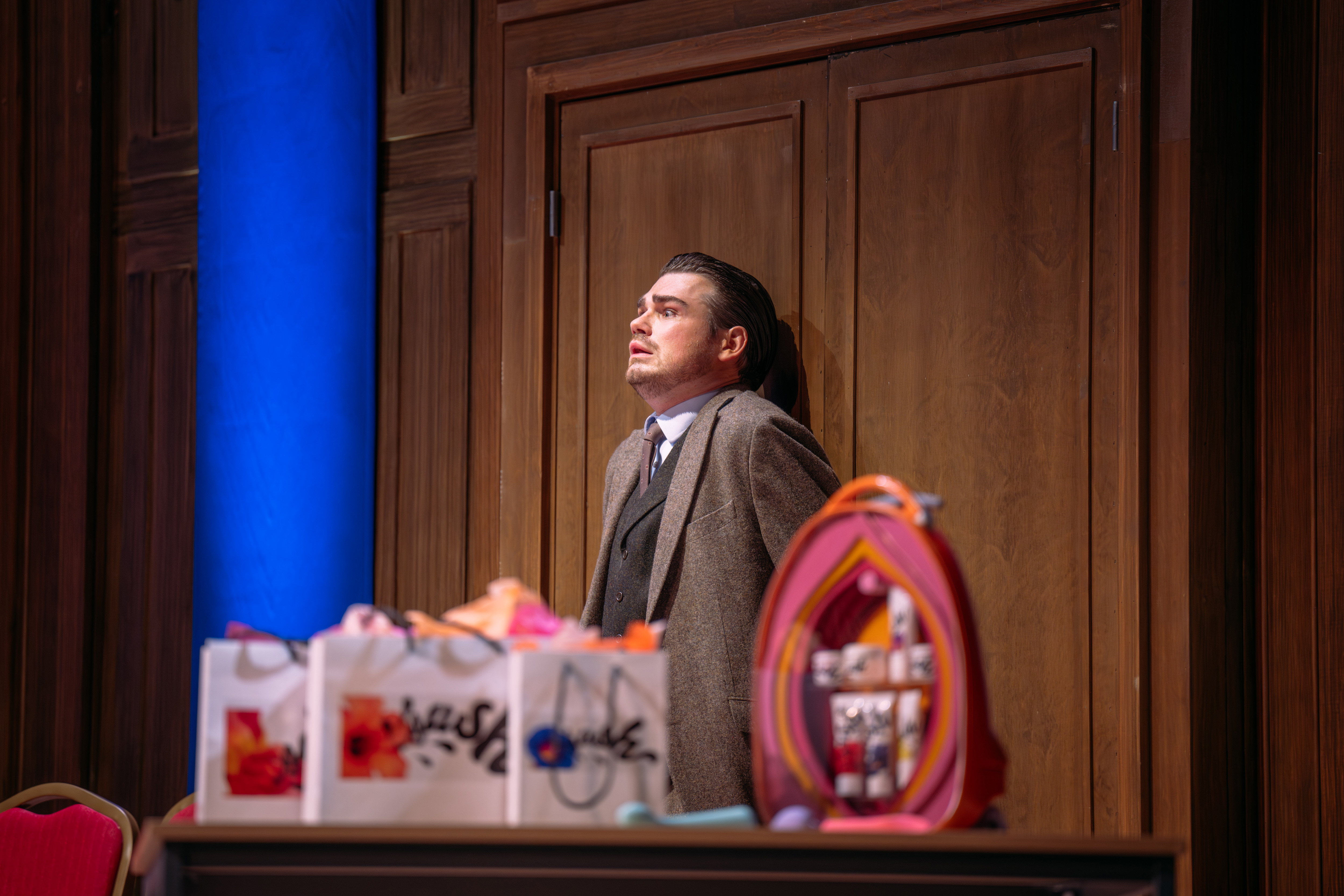 Emerging Artist Edward Jowle (Hugo Cheeseman) in A Matter Of Misconduct!. Credit Mihaela Bodlovic.. (1)