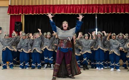 Pupils From Tinto Primary In Glasgow Performing Vikings! The Quest For The Dragon’S Treasure. Credit Julie Broadfoot. (5)