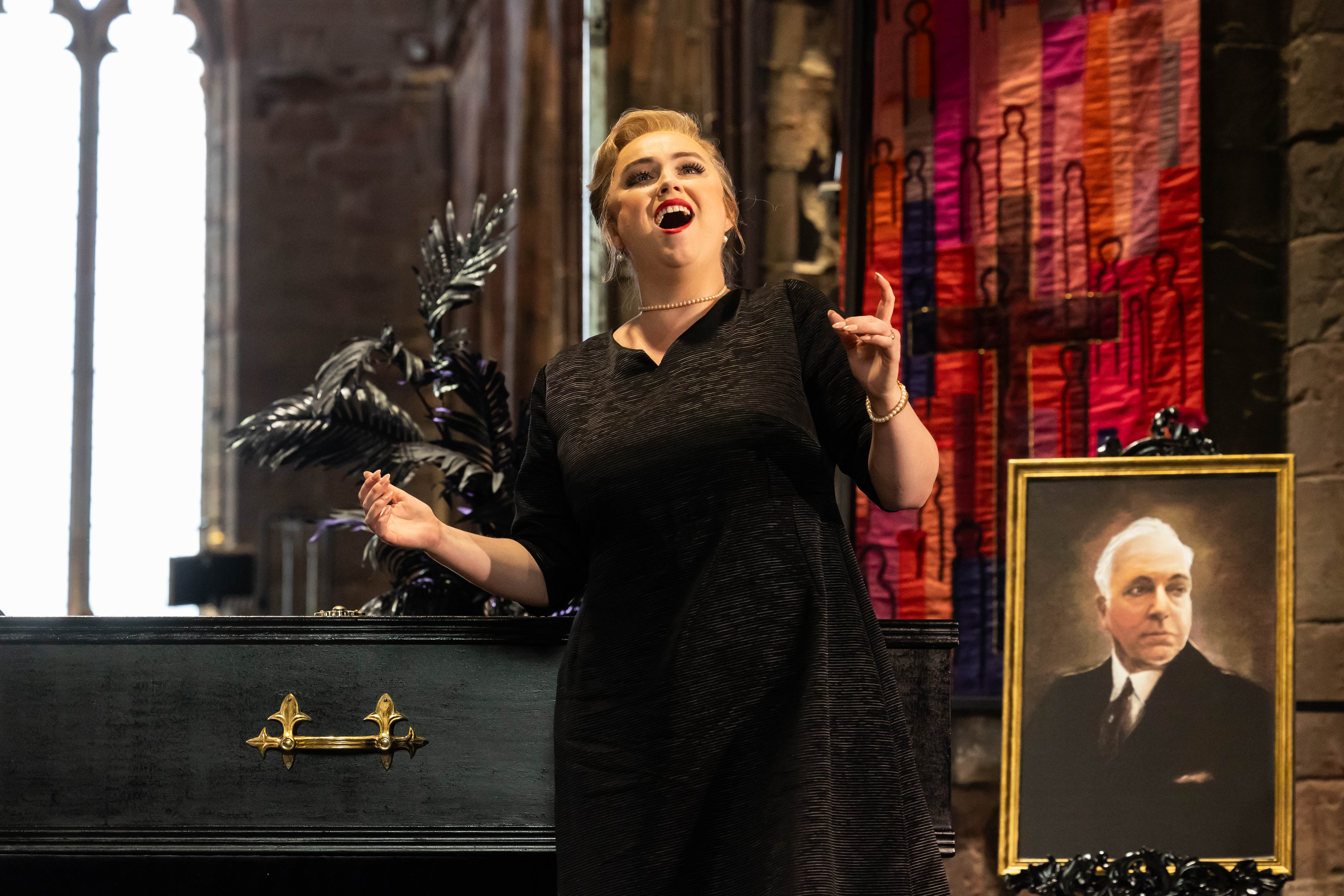 Chloe Harris (Yelena Ivanovna Popova) In Scottish Opera's Production Of The Bear. Credit Sally Jubb..